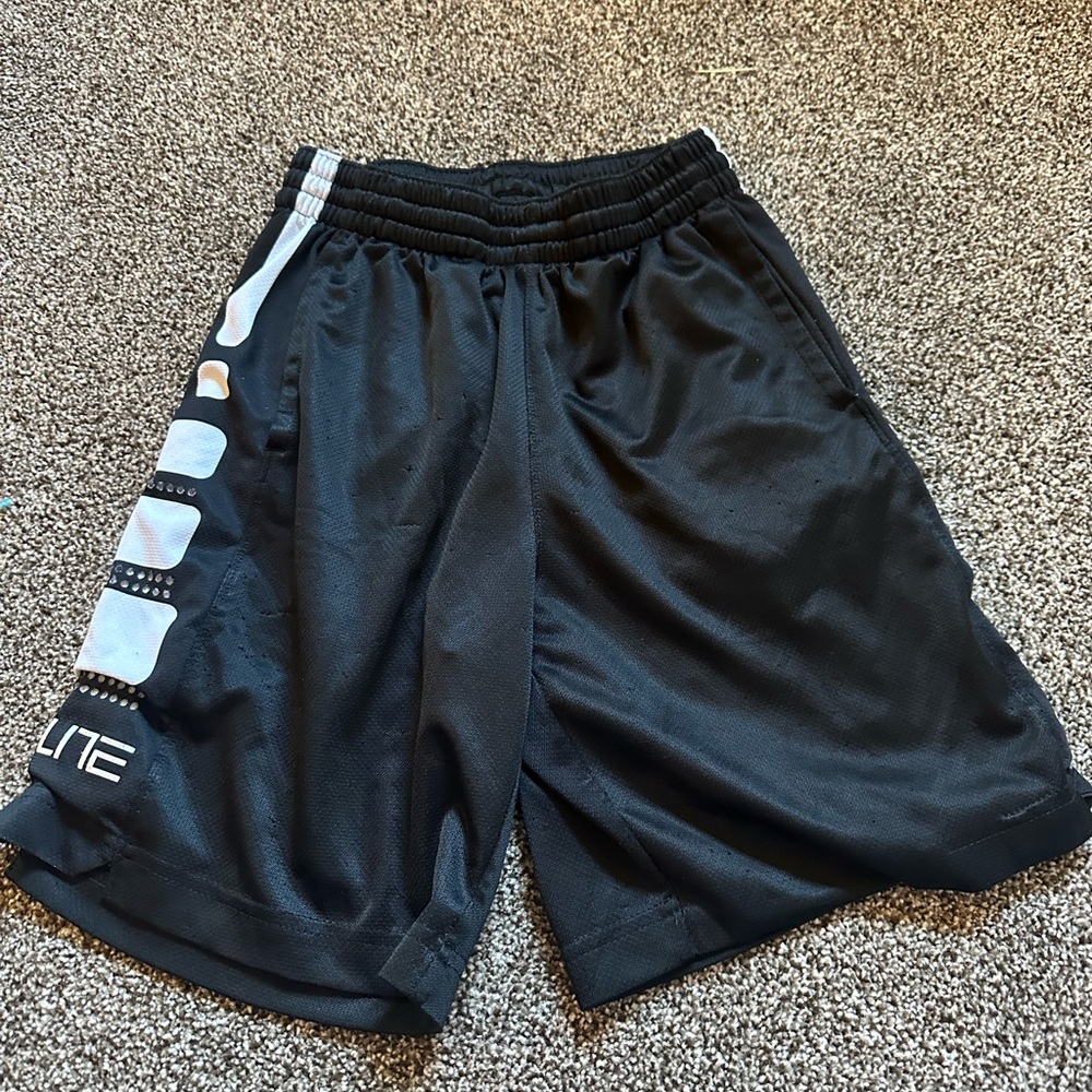 Big Kid Nike Elite basketball shorts
